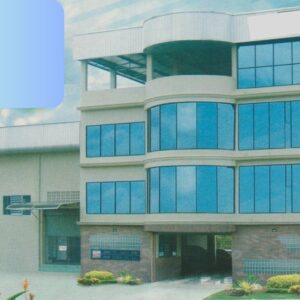 อาคารสำนักงาน 3 ชั้น พร้อมโกดัง เนื้อที่ดิน 0-2-68.8 ไร่ หรือ 268.8 ตารางวา